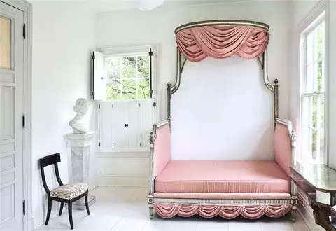 Bedroom - 415 Main St, Arrow Rock, MO 65320 photo 1 of 3