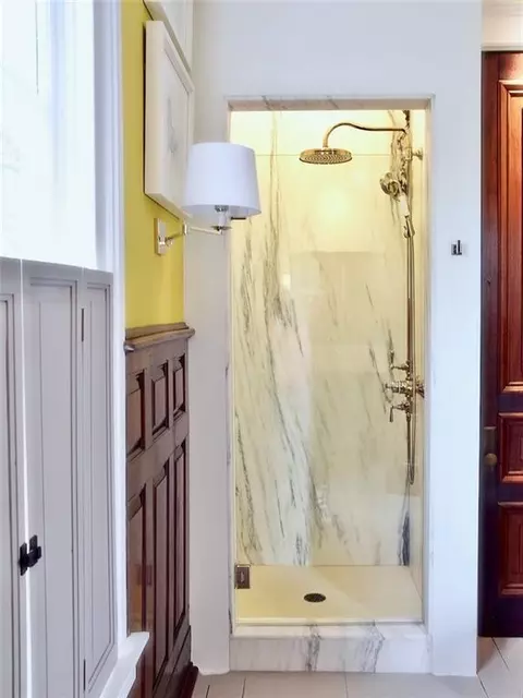Bath - 415 Main St, Arrow Rock, MO 65320 photo 6 of 6