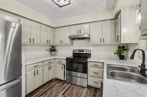 Kitchen - 702 Howard Rd, Trimble, MO 64492 photo 1 of 2