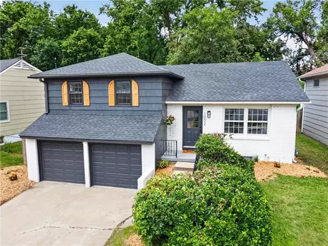 1002 E 79th St, Kansas City, MO 64131