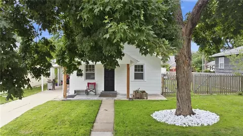 4738 Canterbury St, Roeland Park, KS 66205