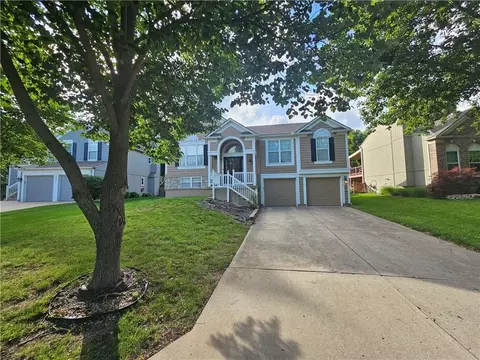 15672 S Blackfoot St, Olathe, KS 66062