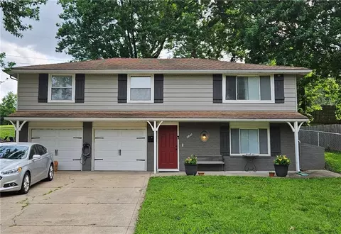 3830 N Denver Ct, Kansas City, MO 64117