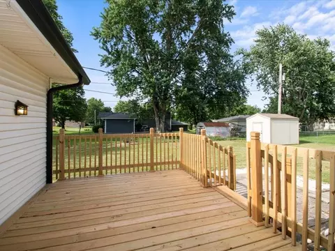 Exterior - 1605 E Franklin St, Clinton, MO 64735 photo 4 of 9