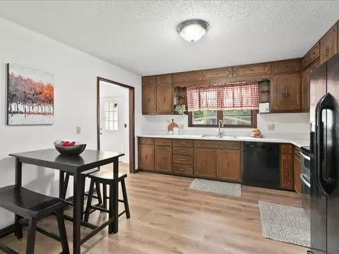 Kitchen - 1605 E Franklin St, Clinton, MO 64735 photo 1 of 3