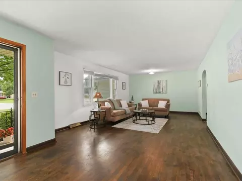 Living - 1605 E Franklin St, Clinton, MO 64735 photo 1 of 4