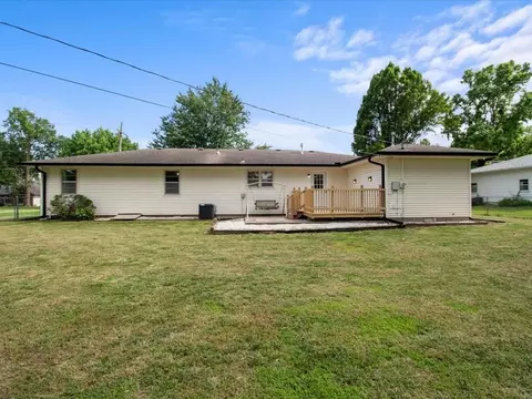 Exterior - 1605 E Franklin St, Clinton, MO 64735 photo 8 of 9