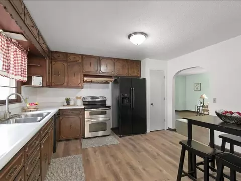Kitchen - 1605 E Franklin St, Clinton, MO 64735 photo 3 of 3