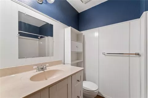 Bath - 19208 E 12th Street North Ct, Independence, MO 64056 photo 2 of 3
