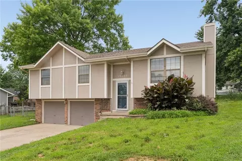 Exterior - 19208 E 12th Street North Ct, Independence, MO 64056 photo 3 of 6