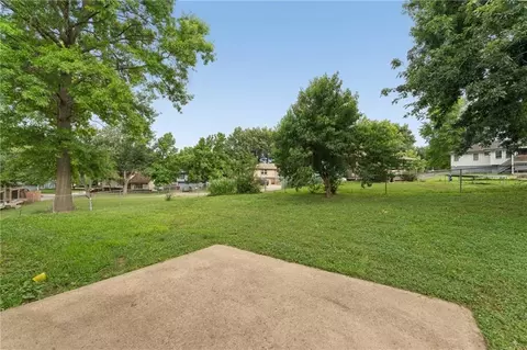 Exterior - 19208 E 12th Street North Ct, Independence, MO 64056 photo 6 of 6