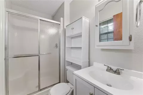 Bath - 19208 E 12th Street North Ct, Independence, MO 64056 photo 1 of 3
