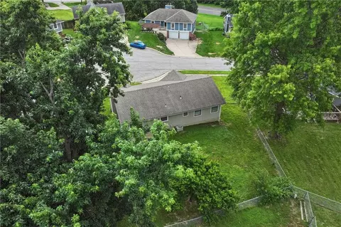 View/Area - 19208 E 12th Street North Ct, Independence, MO 64056 photo 3 of 4