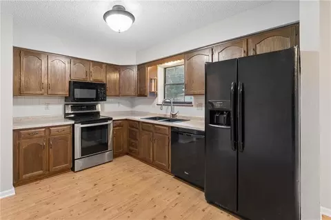 Kitchen - 19208 E 12th Street North Ct, Independence, MO 64056 photo 1 of 5