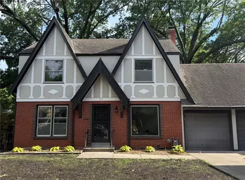 811 E 80th St, Kansas City, MO 64131