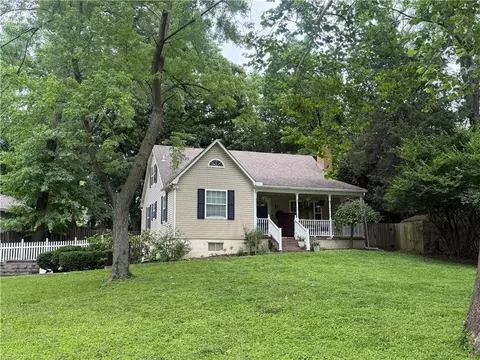 4203 N Grand Ave, Kansas City, MO 64116