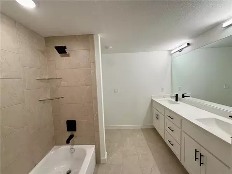 Bath - 3116 SW Summit View Trl, Lees Summit, MO 64082 photo 6 of 6