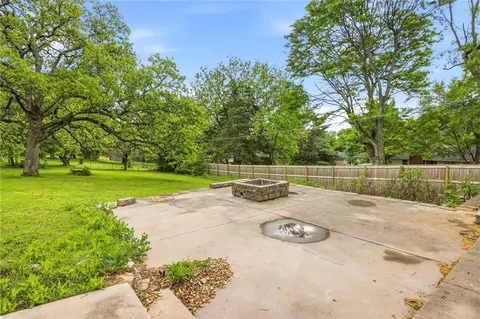 Exterior - 5740 E Catalpa St, Springfield, MO 65809 photo 7 of 7