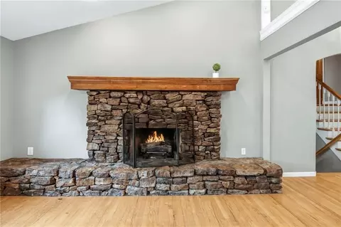 Living - 5740 E Catalpa St, Springfield, MO 65809 photo 5 of 8