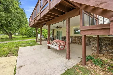 Exterior - 5740 E Catalpa St, Springfield, MO 65809 photo 4 of 7