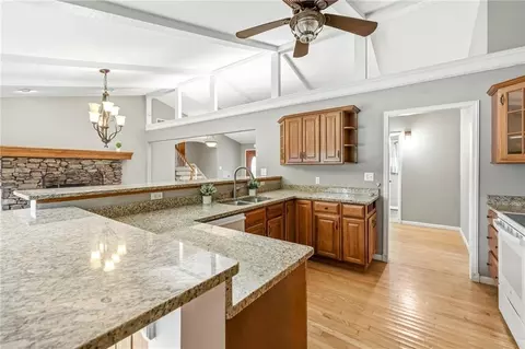 Kitchen - 5740 E Catalpa St, Springfield, MO 65809 photo 1 of 5