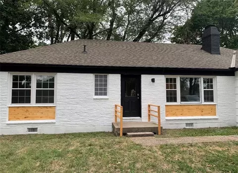 625 S Troost St, Olathe, KS 66061