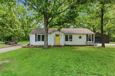 203 S Ohio St, Archie, MO 64725