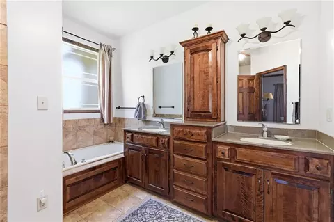 Bath - 31502 E Heidelberger Rd, Buckner, MO 64016 photo 1 of 7