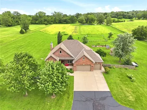 View/Area - 31502 E Heidelberger Rd, Buckner, MO 64016 photo 4 of 9
