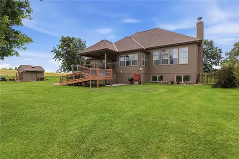 Exterior - 31502 E Heidelberger Rd, Buckner, MO 64016 photo 8 of 14