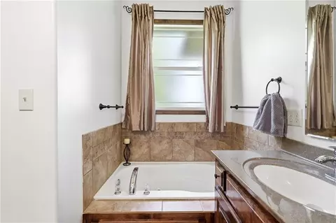 Bath - 31502 E Heidelberger Rd, Buckner, MO 64016 photo 2 of 7