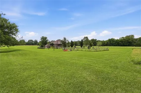 Exterior - 31502 E Heidelberger Rd, Buckner, MO 64016 photo 10 of 14