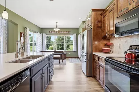 Kitchen - 31502 E Heidelberger Rd, Buckner, MO 64016 photo 4 of 11