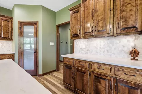 Kitchen - 31502 E Heidelberger Rd, Buckner, MO 64016 photo 11 of 11