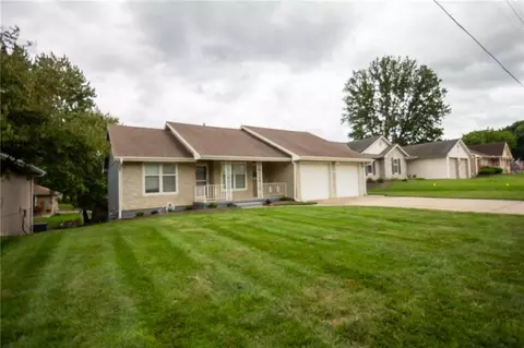 1213 Milwaukee St, Excelsior Springs, MO 64024