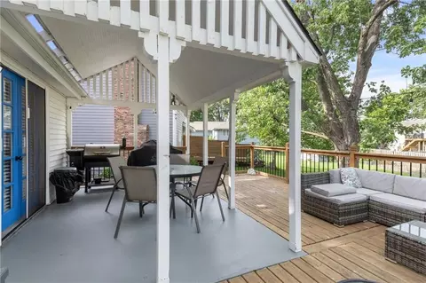 Exterior - 520 SW Windmill Ln, Lees Summit, MO 64082 photo 8 of 10