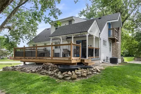 Exterior - 520 SW Windmill Ln, Lees Summit, MO 64082 photo 10 of 10