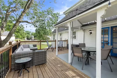 Exterior - 520 SW Windmill Ln, Lees Summit, MO 64082 photo 7 of 10