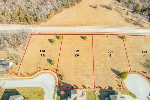 1700 NE Bluff St, Lees Summit, MO 64086 photo 2