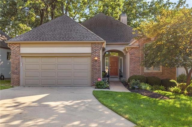 8801 W 142nd St, Overland Park, KS 66221