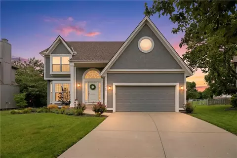 12758 Mackey St, Overland Park, KS 66213