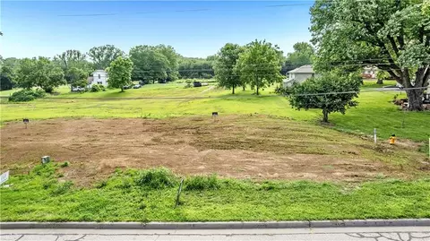 4706 Knox Ave, Merriam, KS 66203