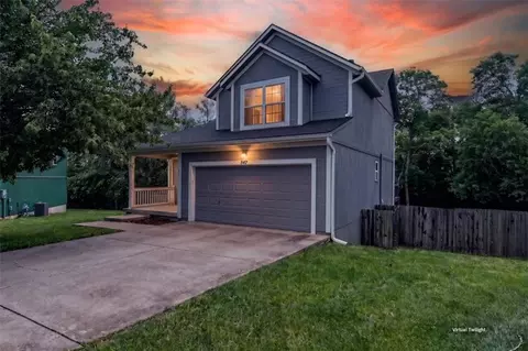 547 W Layton St, Olathe, KS 66061