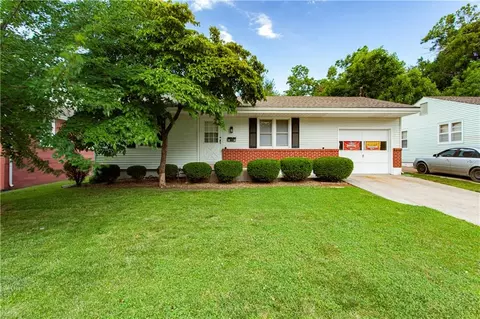 3020 S Northern Blvd, Independence, MO 64052
