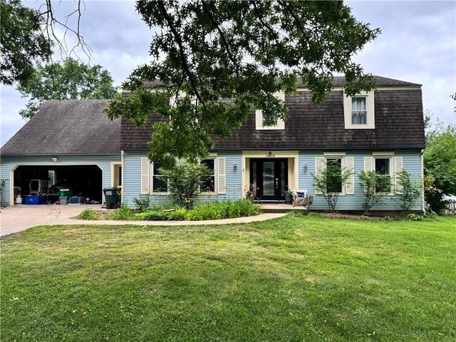 16408 Riggs Rd, Stilwell, KS 66085
