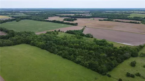 000 Wagon Rd, Mapleton, KS 66754 photo 32