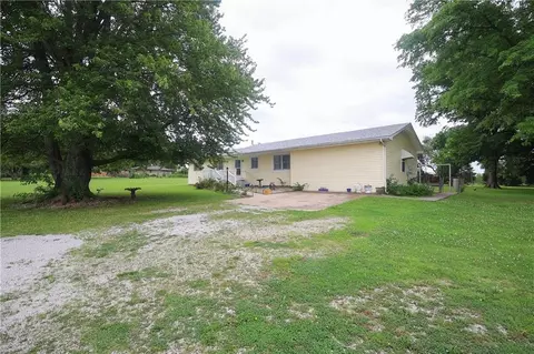 3590 Cr 3875 Rd, Independence, KS 67301