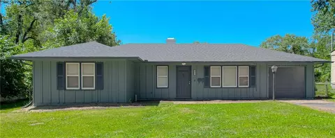 8511 E 110th Ter, Kansas City, MO 64134