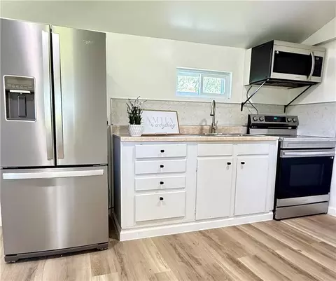 Kitchen - 710 Elliott St, Buckner, MO 64016 photo 9 of 11