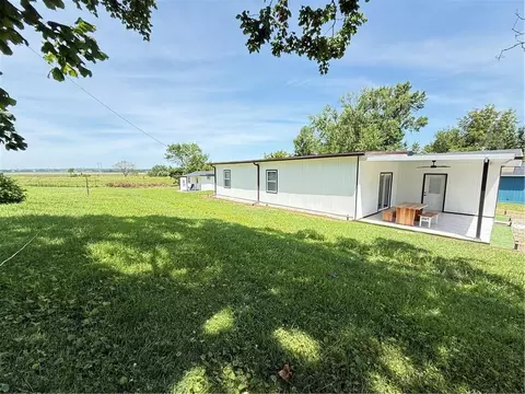 Exterior - 710 Elliott St, Buckner, MO 64016 photo 5 of 11